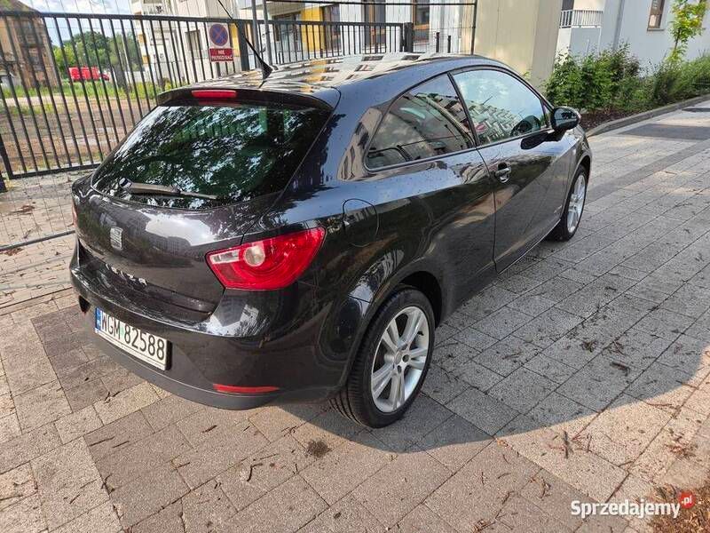 Czarny Używany 2011 Seat Ibiza Copa Hatchback | 12 900 zł (Uczciwa cena) - Obraz 1/4
