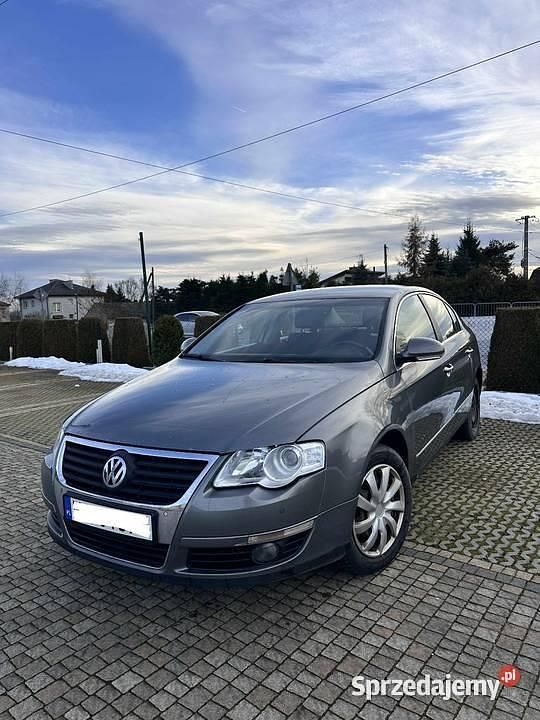 Używany VW Passat 2005 Szary Sedan/Limuzyna