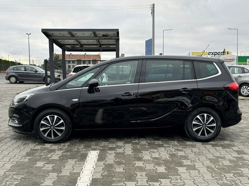 Używany Opel Zafira 135 KM (99 kW) 2018 Brązowy (metalik) Minivan