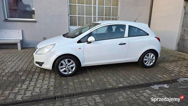 Używany Opel Corsa 60 KM (44 kW) 2009 Biały Hatchback