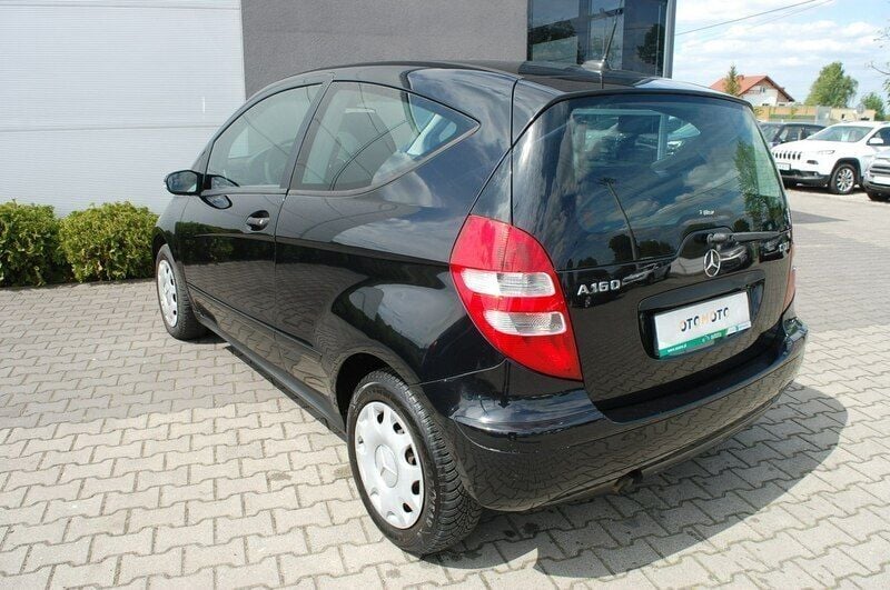 Używany Mercedes A160 82 KM (60 kW) 2007 Czarny (metalik) Hatchback