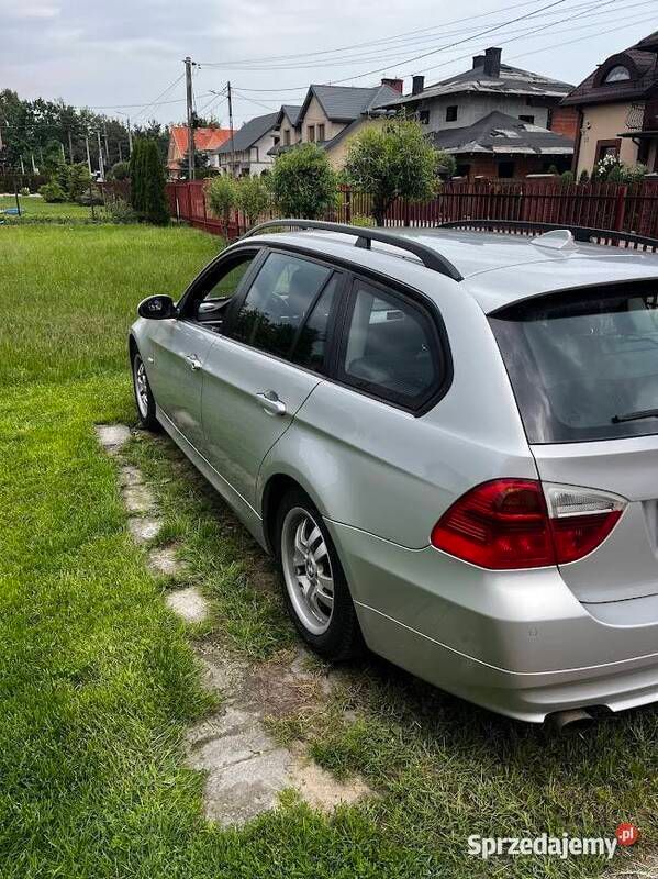 Srebrny Używany 2006 BMW 318 Kombi | 14 000 zł (Uczciwa cena) - Obraz 1/4
