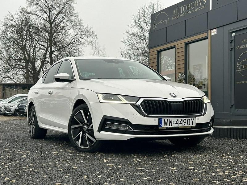 Używany Skoda Octavia 150 KM (110 kW) 2021 Biały (metalik) Sedan/Limuzyna