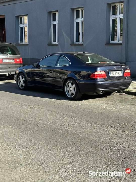 Używany Mercedes CLK320 2001