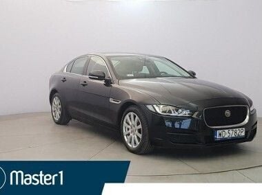 Czarny Używany 2017 Jaguar XE Prestige Sedan/Limuzyna | 106 850 zł (Drogi) - Obraz 1/4