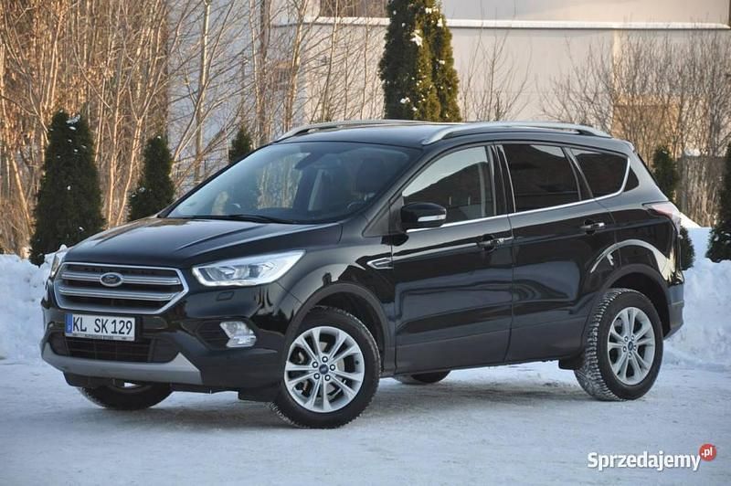 Używany Ford Kuga Titanium 150 KM (110 kW) 2018 Czarny (metalik) SUV
