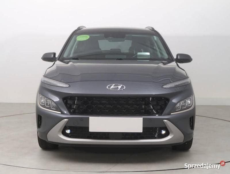 Szary Używany 2021 Hyundai Kona SUV | 87 999 zł (Uczciwa cena) - Obraz 1/4