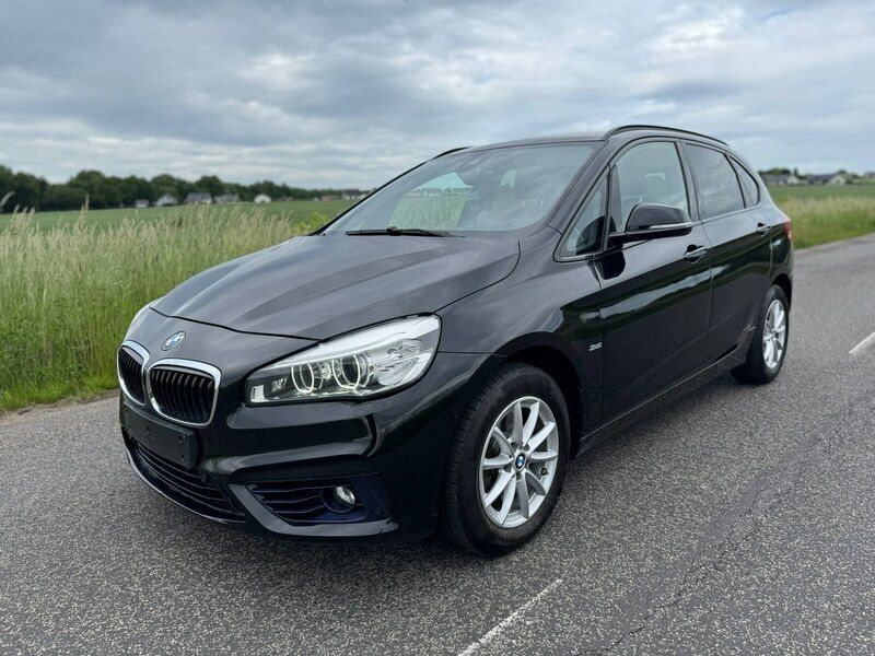 Czarny Używany 2016 BMW 123 Hatchback | 49 900 zł - Obraz 1/4