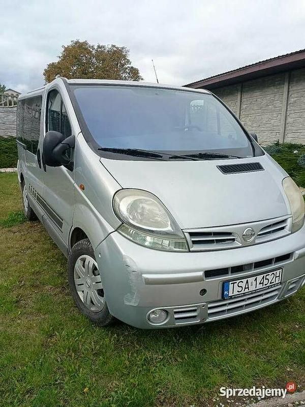 Używany Nissan Primastar 2004 Srebrny Minivan