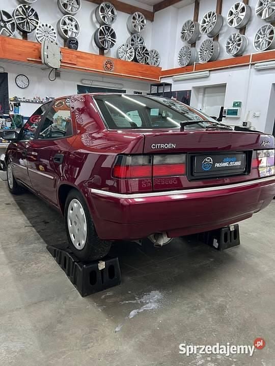 Bordowy Używany 1996 Citroën Xantia Sedan/Limuzyna | 9500 zł - Obraz 1/1