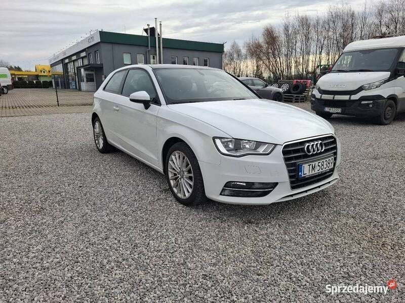 Biały Używany 2013 Audi A3 Hatchback | 35 400 zł - Obraz 1/4