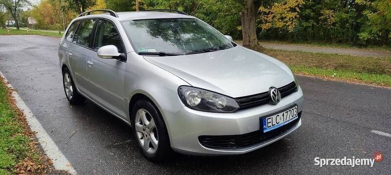 Srebrny Używany 2010 VW Golf VI Kombi | 13 999 zł (Uczciwa cena) - Obraz 1/4