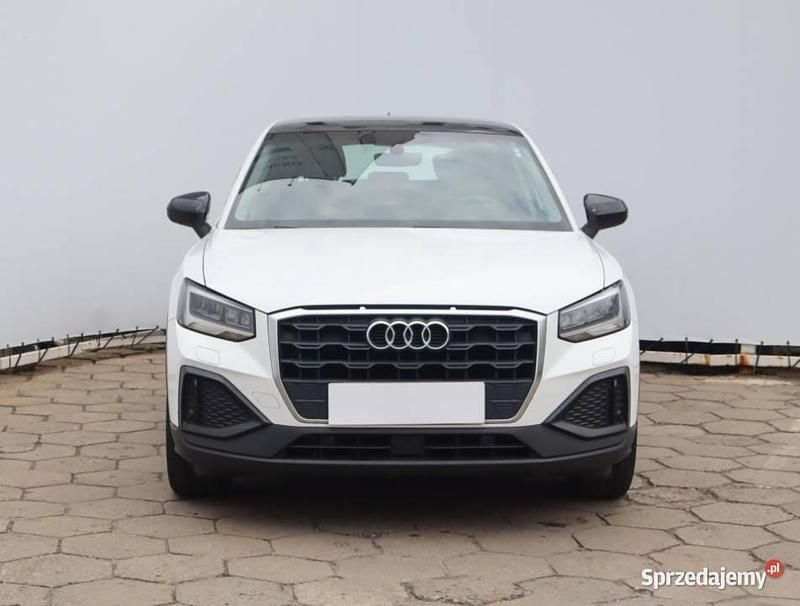 Biały Używany 2021 Audi Q2 SUV | 85 999 zł (Dobra cena) - Obraz 1/4
