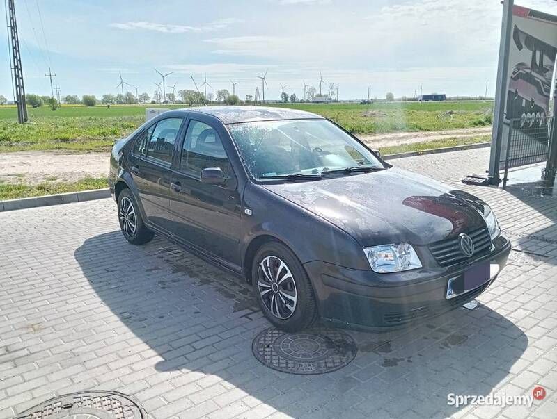 Czarny Używany 2001 VW Bora Sedan/Limuzyna | 3500 zł (Uczciwa cena) - Obraz 1/4