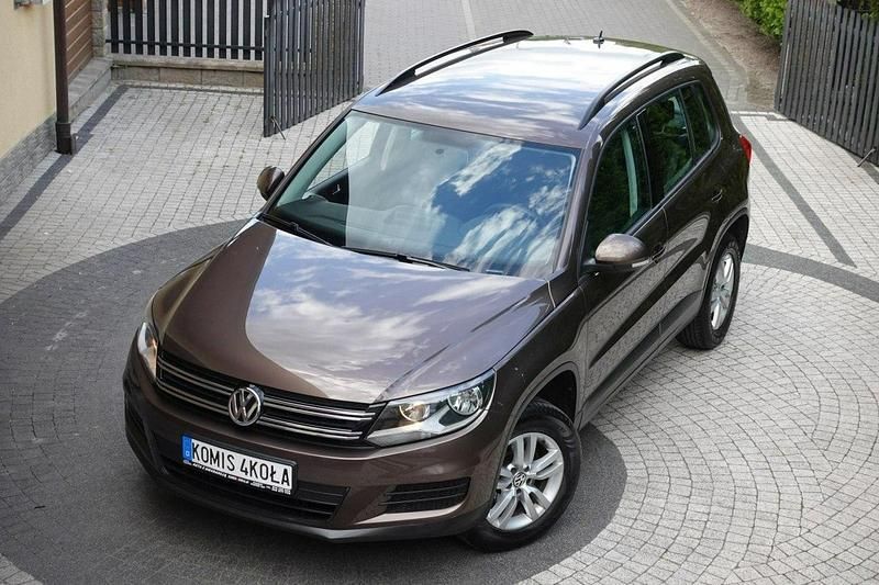 Brązowy Używany 2011 VW Tiguan SUV | 34 900 zł (Uczciwa cena) - Obraz 1/4