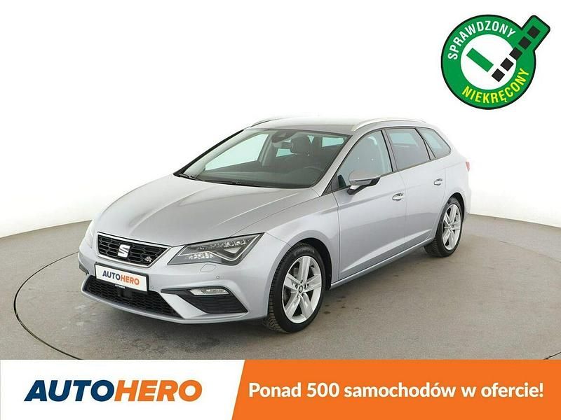 Srebrny Używany 2017 Seat Leon Kombi | 47 800 zł (Uczciwa cena) - Obraz 1/3