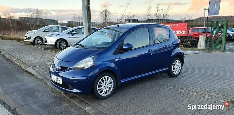 Granatowy Używany 2007 Toyota Aygo Hatchback | 14 000 zł (Dość drogi) - Obraz 1/4