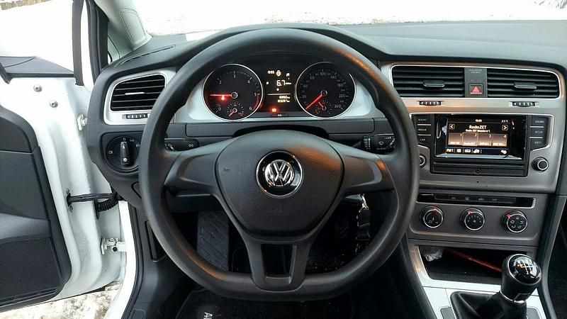 Używany VW Golf VII 2016 Biały Hatchback
