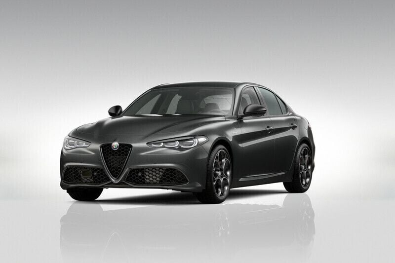 Lakier metalizowany czarny volcano black Nowe 2025 Alfa Romeo Giulia Veloce Sedan/Limuzyna | 217 700 zł (Dobra cena) - Obraz 1/4