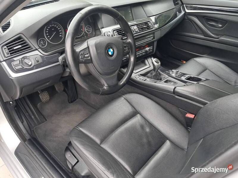 Srebrny Używany 2011 BMW 520 Kombi | 37 900 zł (Uczciwa cena) - Obraz 1/4
