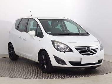 Biały Używany 2012 Opel Meriva Minivan | 18 999 zł (Uczciwa cena) - Obraz 1/4