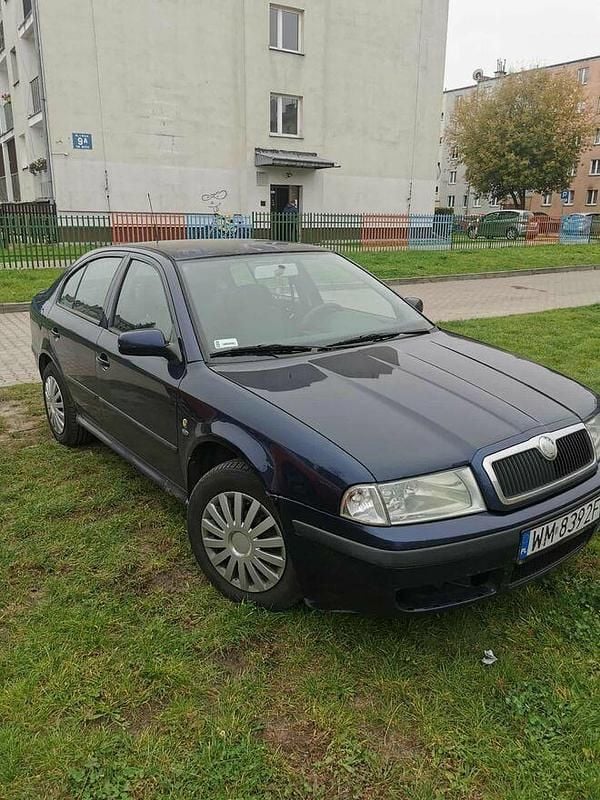 Niebieski Używany 2003 Skoda Octavia Hatchback | 2300 zł (Dobra cena) - Obraz 1/4