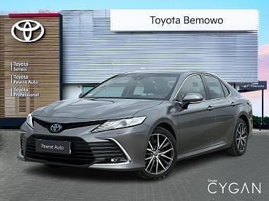 Inny kolor Używany 2021 Toyota Camry Executive Sedan/Limuzyna | 124 900 zł (Dobra cena) - Obraz 1/3