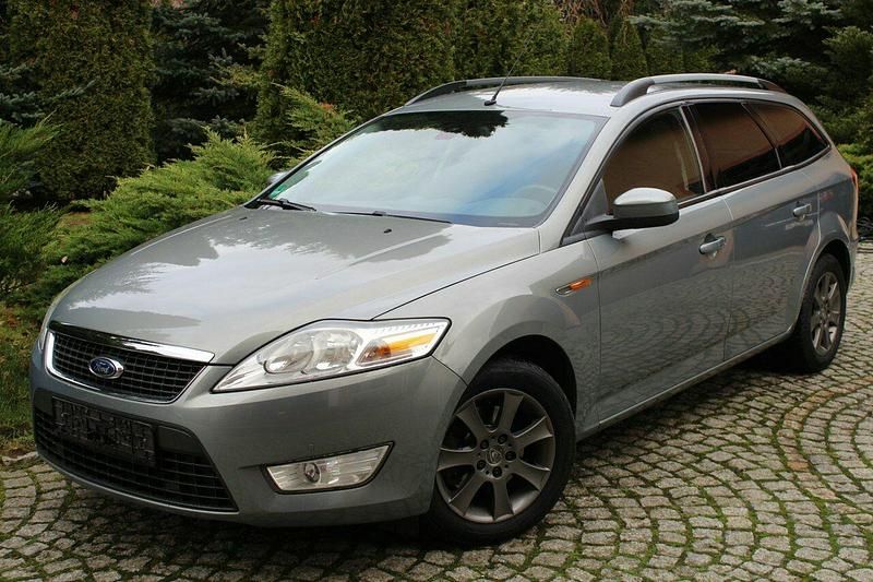 Szary Używany 2008 Ford Mondeo Kombi | 17 800 zł (Uczciwa cena) - Obraz 1/4