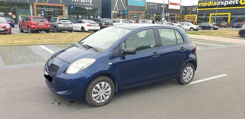 Niebieski Używany 2008 Toyota Yaris Hatchback | 9100 zł (Uczciwa cena) - Obraz 1/4