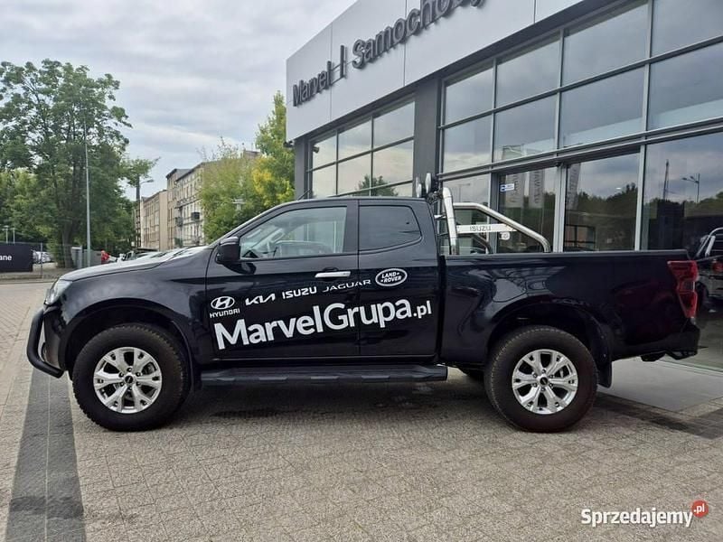 Czarny Używany 2024 Isuzu D-Max Pickup | 169 900 zł - Obraz 1/4