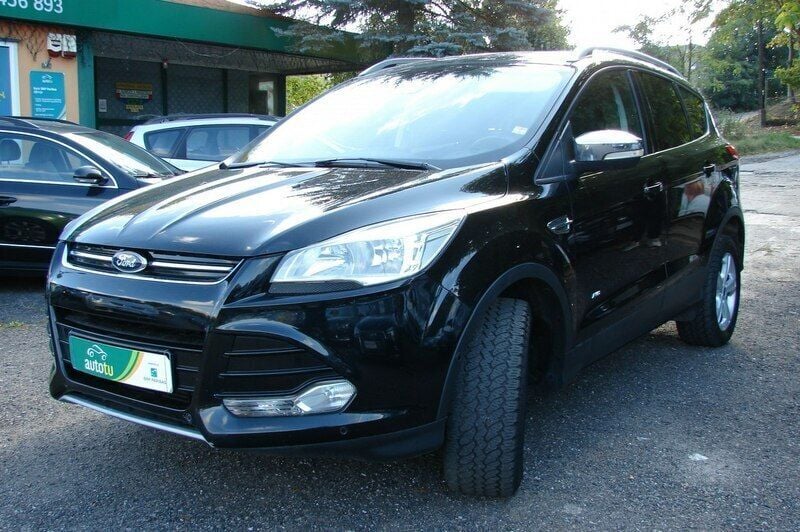 Czarny Używany 2014 Ford Kuga Titanium SUV | 43 900 zł (Uczciwa cena) - Obraz 1/4