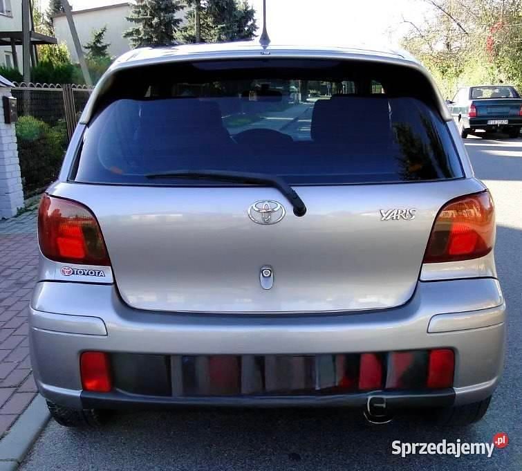 Srebrny Używany 2003 Toyota Yaris Hatchback | 15 700 zł - Obraz 1/4