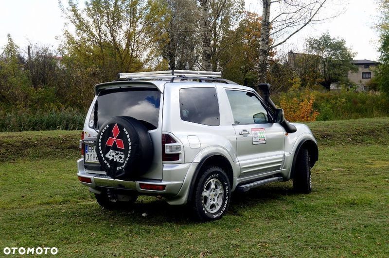 Mitsubishi pajero iii