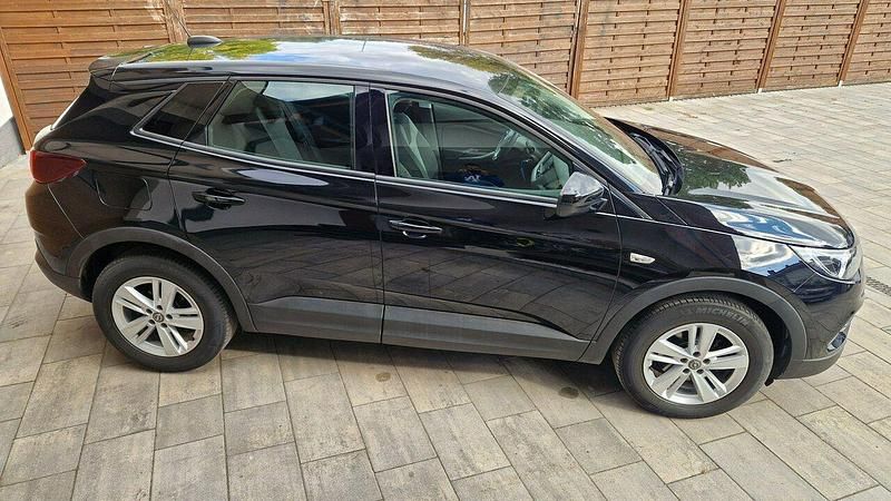 Używany Opel Grandland X 2018 Czarny SUV