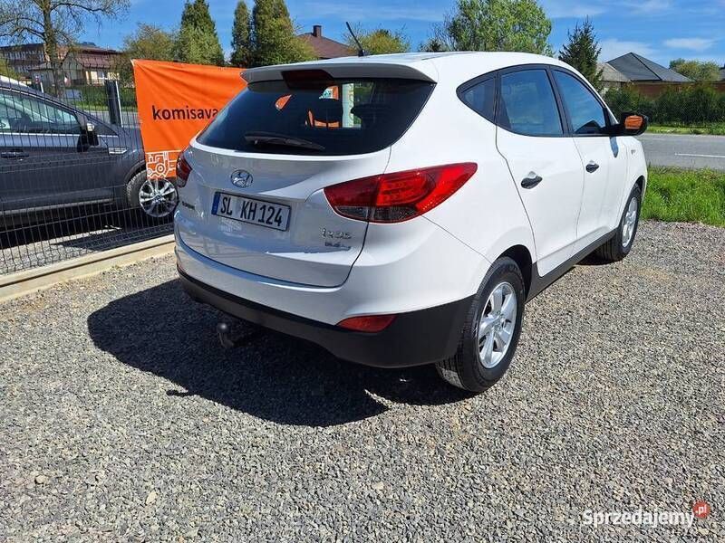 Biały Używany 2012 Hyundai ix35 SUV | 37 900 zł (Uczciwa cena) - Obraz 1/4