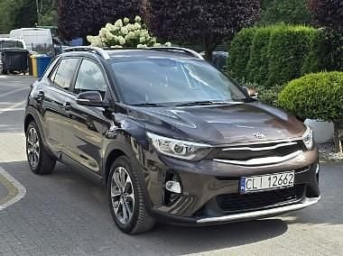 Brązowy Używany 2018 Kia Stonic 2 SUV | 49 900 zł (Dobra cena) - Obraz 1/4