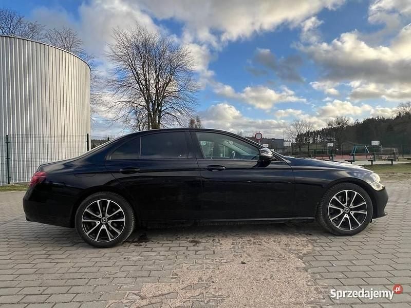 Używany Mercedes A220 Avantgarde 2019 Czarny Sedan/Limuzyna