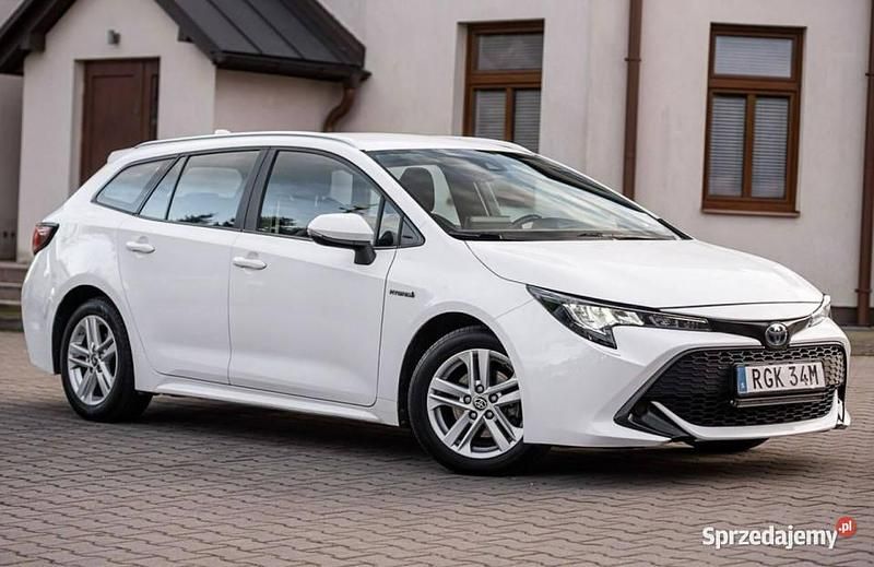 Używany Toyota Corolla 122 KM (89 kW) 2021 Biały Kombi