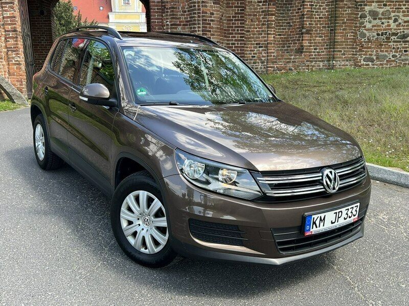Brązowy Używany 2011 VW Tiguan Trendline SUV | 48 998 zł - Obraz 1/4