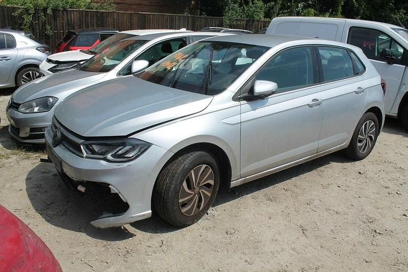 Srebrny Używany 2024 VW Polo Hatchback | 56 900 zł - Obraz 1/4