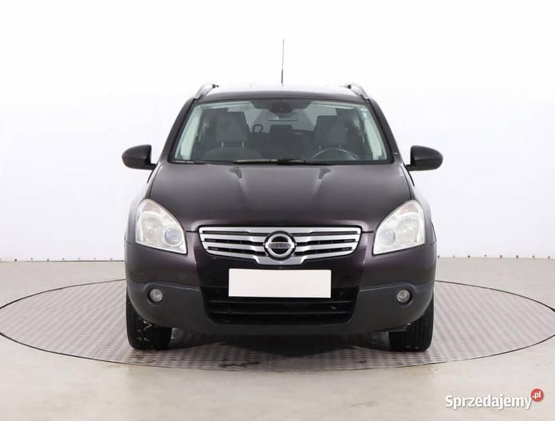 Bordowy Używany 2009 Nissan Qashqai +2 SUV | 19 999 zł (Uczciwa cena) - Obraz 1/4