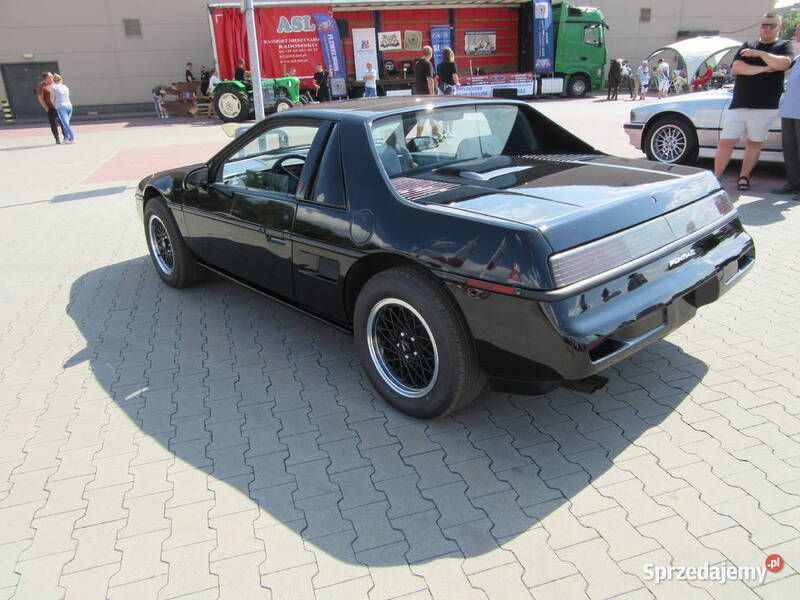 Używany 1987 Pontiac Fiero | 35 000 zł - Obraz 1/4