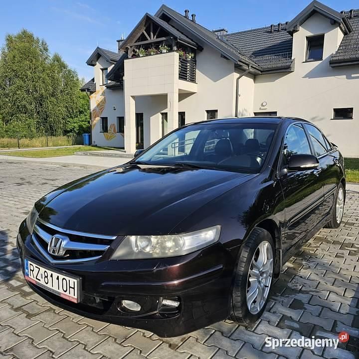 Bordowy Używany 2006 Honda Accord Executive Sedan/Limuzyna | 23 500 zł (Drogi) - Obraz 1/4