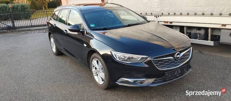Czarny Używany 2018 Opel Insignia Kombi | 44 000 zł (Uczciwa cena) - Obraz 1/4
