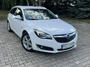 Biały Używany 2015 Opel Insignia Country Tourer Kombi | 27 999 zł (Dobra cena) - Obraz 1/4