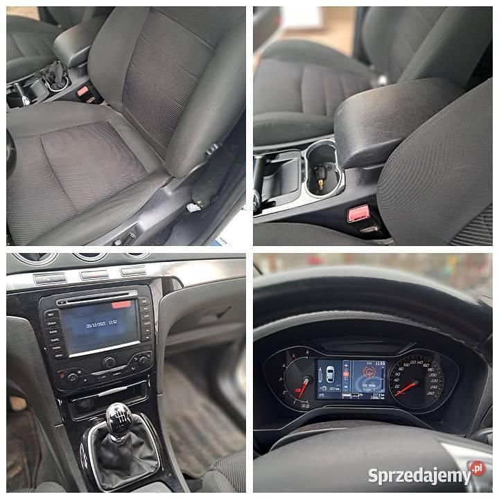 Używany Ford S-MAX S 2013 Minivan