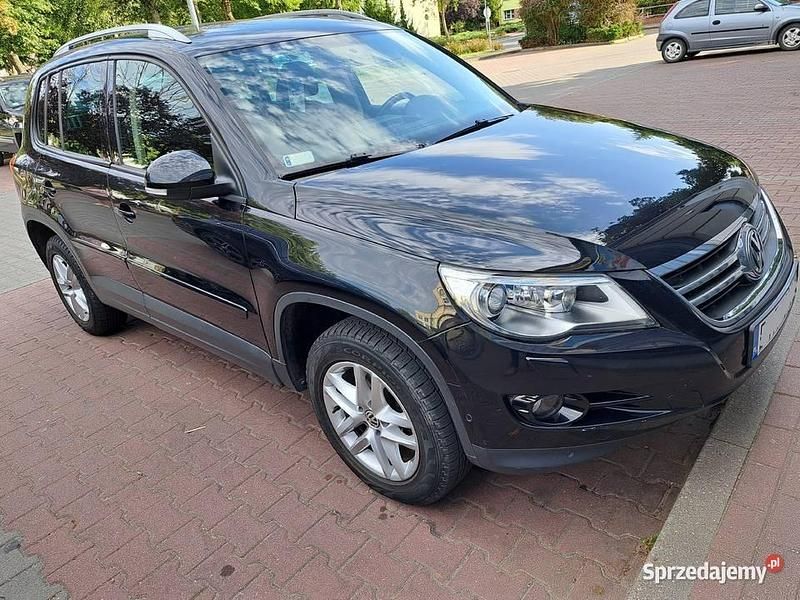 Czarny Używany 2011 VW Tiguan SUV | 28 900 zł (Dobra cena) - Obraz 1/4