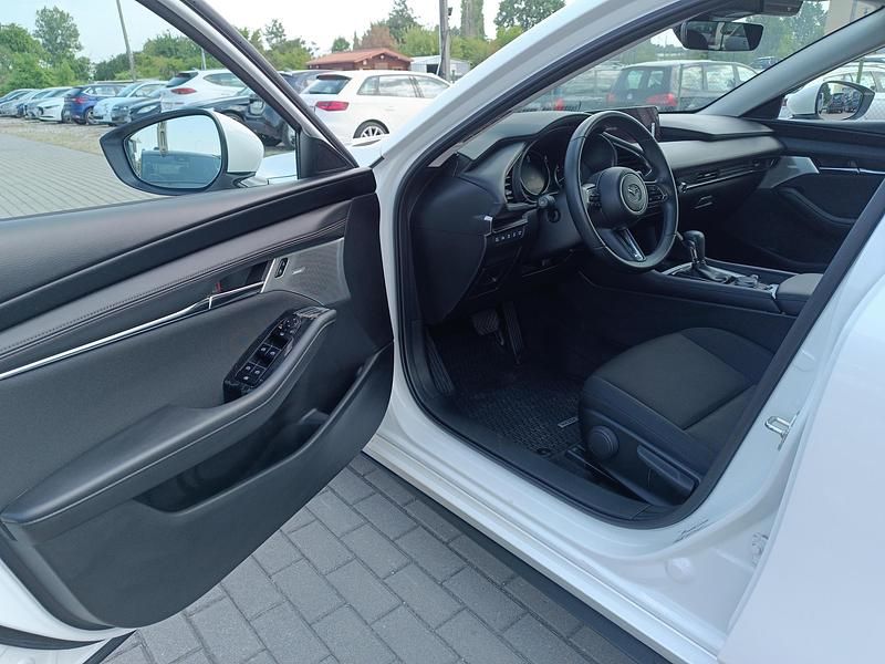 Używany Mazda 3 186 KM (136 kW) 2024 Sedan/Limuzyna
