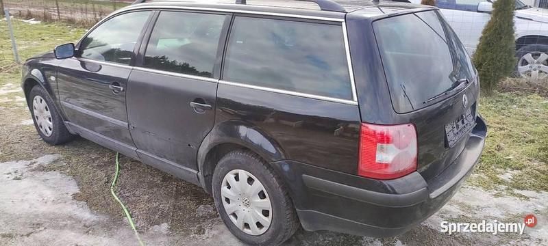 Używany VW Passat 2003 Czarny Kombi