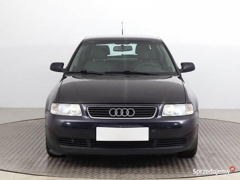 Czarny Używany 2001 Audi A3 Hatchback | 2499 zł (Dobra cena) - Obraz 1/4